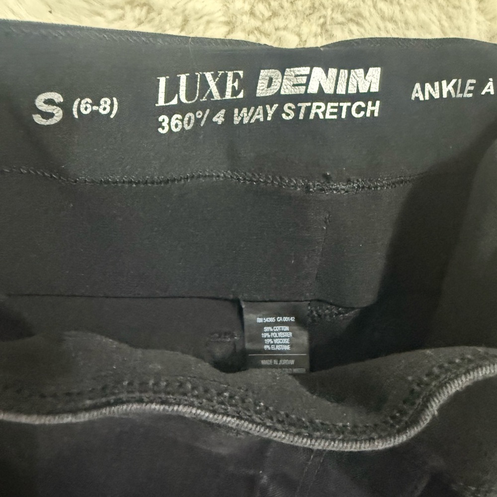 Nygard size small woman’s jeans - Picture 2 of 3